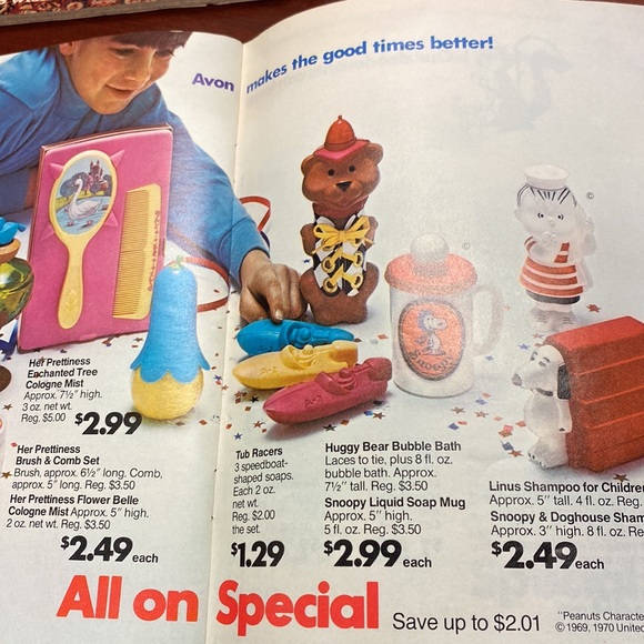 Vintage Avon Catalogs - set of 4. 1969, 1972 and 2 from 1979 Excellent condition - Picture 14 of 14